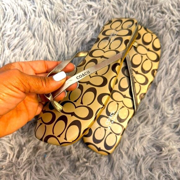 Coach Gold Sandals with Signature Monogram Sz 39 - Picture 2 of 5